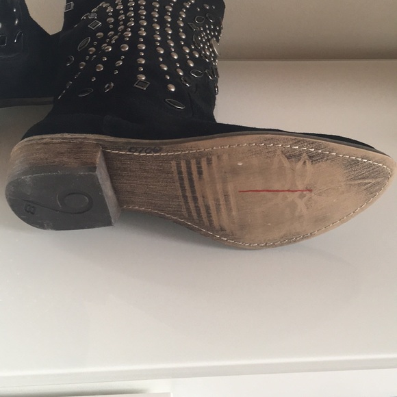 Gorgeous "Boutique" Blk Suede Studded Cowboy Boots - Picture 8 of 8